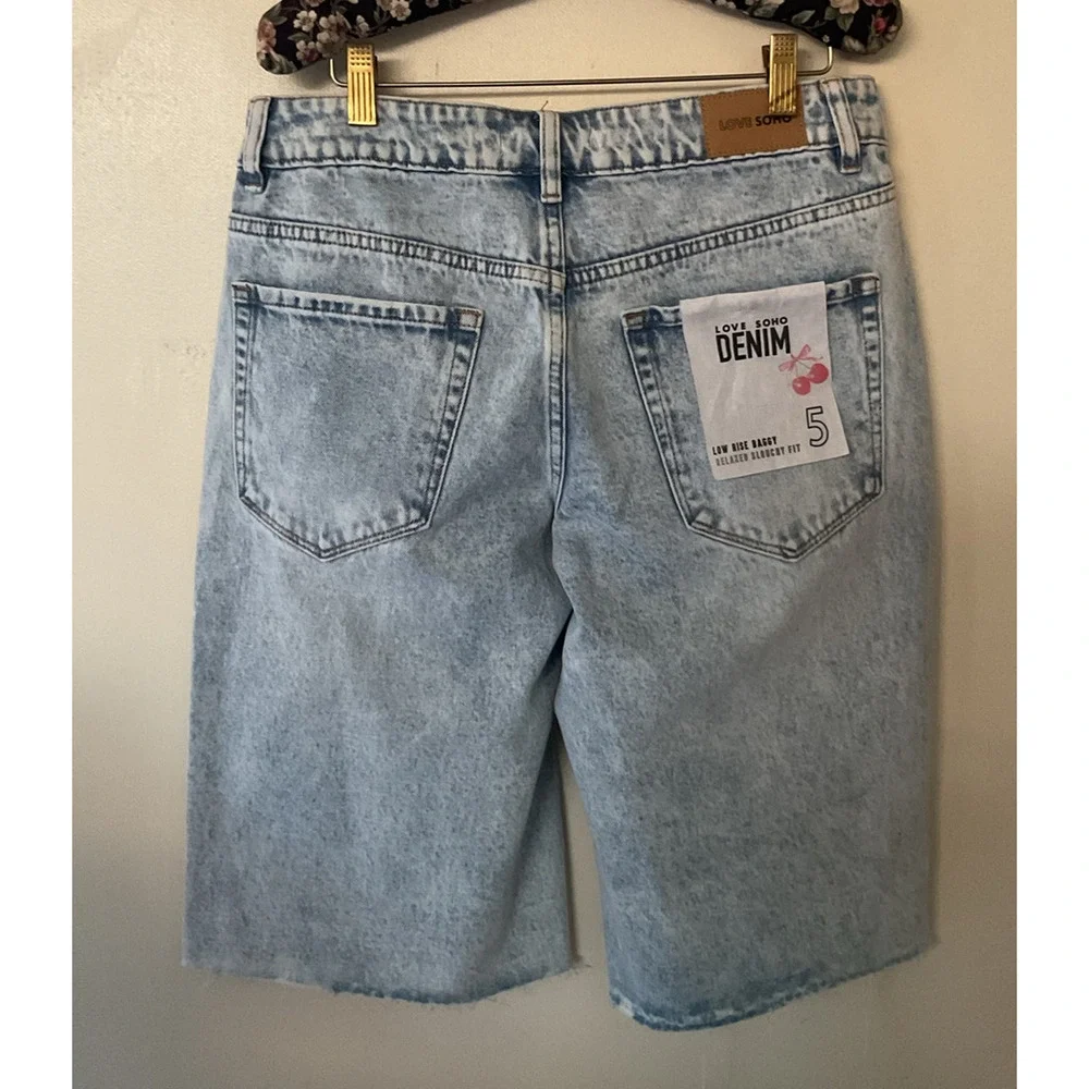 Love Soho Denim Baggy Bermuda Shorts Women Size 5 Low Rise Distressed NWT